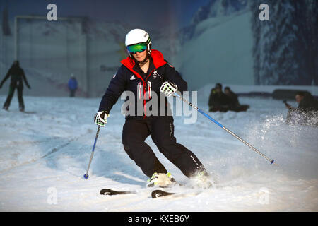 ParalympicsGB Skifahrer Millie Ritter während der ParalympicsGB 2018 Winter Olympics Alpin und Snowboard Team Ankündigung, Am Snowcenter, Hemel Hempstead. Stockfoto