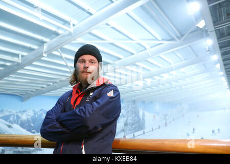 ParalympicsGB snowboarder Owen während des ParalympicsGB 2018 Winter Olympics Alpin und Snowboard Team Ansage auswählen, an der das snowcenter, Hemel Hempstead. Stockfoto