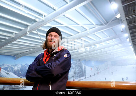 ParalympicsGB snowboarder Owen während des ParalympicsGB 2018 Winter Olympics Alpin und Snowboard Team Ansage auswählen, an der das snowcenter, Hemel Hempstead. Stockfoto