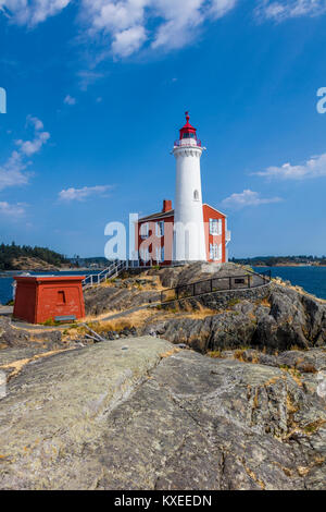 Fisgard Leuchtturm National Historic Site, auf Fisgard Insel an der Mündung des Hafen in Colwood Esquimalt, British Columbia, Kanada. Stockfoto