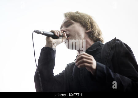 Die alternative Danish Rock Band Mew führt ein Live Konzert bei den Danish Music festival Avantgarde Festival 2014 in Kopenhagen. Hier ist die Band Sänger Jonas Bjerre wird dargestellt, live auf der Bühne. Dänemark, 01/08 2014. Stockfoto