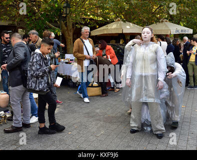 Straße Leistung in Athen Marktplatz Stockfoto