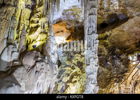 Innenansicht der Karaca Höhle in Cebeli Dorf, Stadt, Torul Gumushane Stadt, Türkei Stockfoto