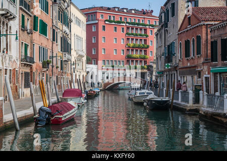 Eine Szene entlang des Canal Grande in Veneto, Venedig, Italien, Europa, Stockfoto