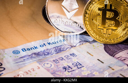 Südkoreanischer Won Währung, bitcoin und des Astraleums. Geschäftskonzept. Stockfoto