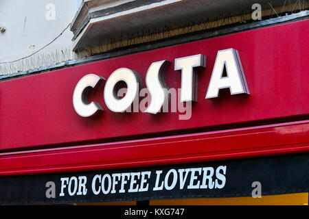 Dorchester, Dorset, Großbritannien. 9. Januar 2018. Costa Coffee shopfront Zeichen in Dorchester, Dorset. Foto: Graham Jagd-/Alamy Leben Nachrichten. Stockfoto