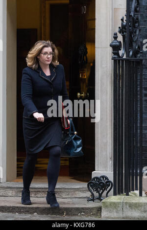 London, Großbritannien. 9 Jan, 2018. Penny Mordaunt MP, Minister für Internationale Entwicklung, Blätter 10 Downing Street nach einer Ministertagung. Credit: Mark Kerrison/Alamy leben Nachrichten Stockfoto