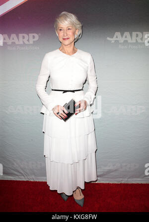 West Hollywood, Kalifornien, USA. 09 Jan, 2018. West Hollywood, CA. 9 Jan, 2018. Helen Mirren an der Los Angeles Premiere der Erholungssuchende in West Hollywood, Kalifornien am 9. Januar 2018. Credit: Faye Sadou/Medien Punch/Alamy Live News Credit: MediaPunch Inc/Alamy leben Nachrichten Stockfoto