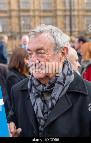 London, 10. Januar 2018, führende Musik zahlen Kampagne außerhalb der Palast von Westminster John Spellar bill Musik Schauplätze zu schützen, zu unterstützen. Nick Mason, Pink Floyd Credit: Ian Davidson/Alamy leben Nachrichten Stockfoto