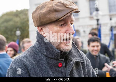 London, 10. Januar 2018, führende Musik zahlen Kampagne außerhalb der Palast von Westminster John Spellar bill Musik Schauplätze zu schützen, zu unterstützen. Billy Bragg, Singer/Songwriter Credit: Ian Davidson/Alamy leben Nachrichten Stockfoto