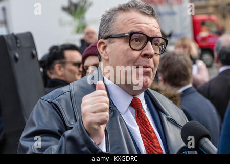 London, 10. Januar 2018, führende Musik zahlen Kampagne außerhalb der Palast von Westminster John Spellar bill Musik Schauplätze zu schützen, zu unterstützen. Tom Watson, der stellvertretende Chef der Labour Party Credit: Ian Davidson/Alamy leben Nachrichten Stockfoto