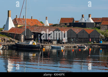 Die kanonenboote Schuppen und Schornsteine auf räuchereien, Frederiksø, Ertholmene, Bornholm, Dänemark Stockfoto