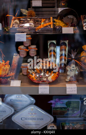 Schokolade shop Fenster Anzeige in Aix-enProvence, Frankreich. Stockfoto