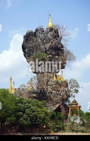 HPA EIN, MYANMAR - ca. April 2017 Kyaukkalat Pagode Stockfoto