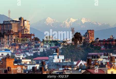 Bhasmeshvar Ghat an Pashupatinath Tempel und Bagmati Fluss in Kathmandu, Nepal. Stockfoto