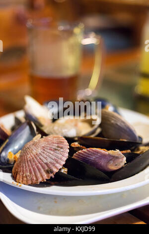 Essen Fisch und Meeresfrüchte in einem Restaurant, Chile Stockfoto