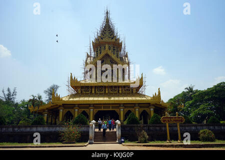 BAGO, MYANMAR - ca. April 2017 König Bayinnaung Kanbawzathadi Palast Stockfoto