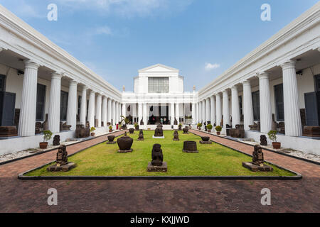 JAKARTA, Indonesien - 19. Oktober 2014: Das National Museum von Indonesien. Stockfoto