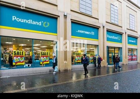 Zweig der Poundland in Newcastle upon Tyne. Stockfoto