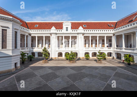 JAKARTA, Indonesien - 19. OKTOBER 2014: Bank Indonesia Museum. Stockfoto