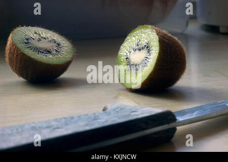 Kiwi die Hälfte Stockfoto