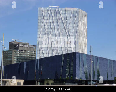 Barcelona - Museu Blau (Edifici Fòrum) y Torre Diagonal Fussballdaten.de 06. Stockfoto