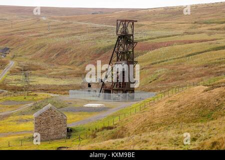 Stillgelegten Förderturm von Grove Rake Mine Gebäude, Rookhope Bezirk, gewohnt, North Pennines, County Durham, England, Vereinigtes Königreich, Europa. Stockfoto