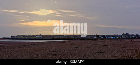 Die Küste von Suffolk im Winter bei Bawdsey mit Blick auf die Nordsee. Stockfoto