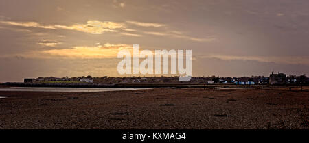 Die Küste von Suffolk im Winter bei Bawdsey mit Blick auf die Nordsee. Stockfoto