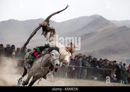 Golden Eagle Hunter kasachischen Eagle festival Bayan Ulgii Ölgii Stockfoto