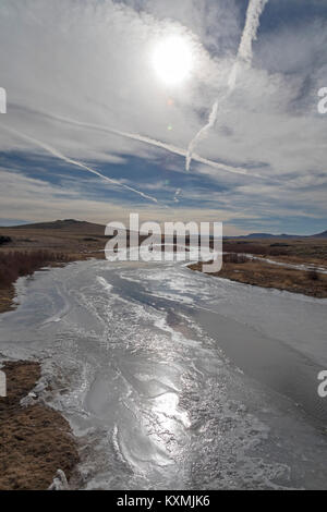 Manassa, Colorado - die gefrorenen Rio Grande im Süden von Colorado San Luis Valley. Stockfoto