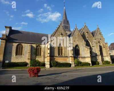 Attigny (Ardennen) Église Notre-Dame, Vue du Sud Stockfoto