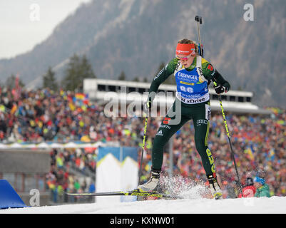 Ruhpolding, Deutschland. 11 Jan, 2018. Biathletin Franziska Preuß aus Deutschland Skier während des Rennens in der Chiemgau Arena in Ruhpolding, Deutschland, 11. Januar 2018. Credit: Matthias Balk/dpa/Alamy leben Nachrichten Stockfoto