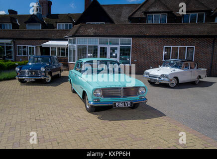 Klassische britische Familie Autos der 60er, Ford Consul Classic, Morris Oxford und Vauxhall Victor Stockfoto