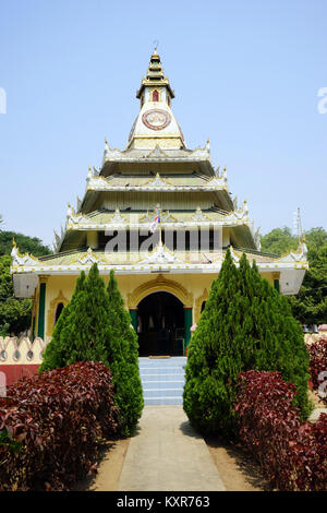 MANDALAY, MYANMAR - ca. April 2017 Molmi in Mingun Paya Stockfoto