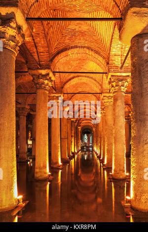 ISTANBUL, Türkei - 07 September, 2014: Die Basilika Zisterne am 07 September, 2014 in Istanbul, Türkei Stockfoto