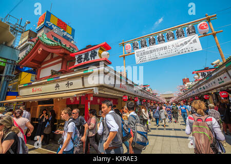 Nakamise-Dori Asakusa Tokio Stockfoto