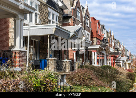 Zeile Wohnungen, Mt Airy, Philadelphia, Pennsylvania, USA. Stockfoto