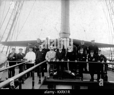 Besatzung von 4-Mast Bark BEECHBANK auf Deck, Washington, ca 1900 (HESTER 732) Stockfoto