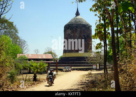 Pyu, MYANMAR - ca. April 2017 Bawbawgyi Pagode Stockfoto