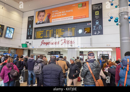 Weihnachten, Reisen, besetzt, Terminal, Toulouse, Zug, Bahnhof, Gare, de, Toulouse Matabiau, Main, Zentrum, Bahnhof, Stockfoto