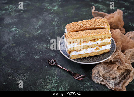 Zwei Stücke von süßen Kuchen Stockfoto