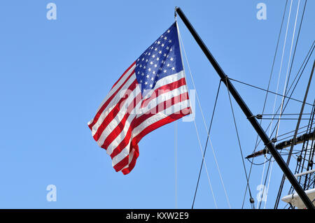 Vereinigte Staaten von Amerika Flagge am Heck der USS Constitution Stockfoto