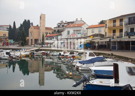 Malinska Stadt im nordwestlichen Teil der Insel Krk in Kroatien Stockfoto