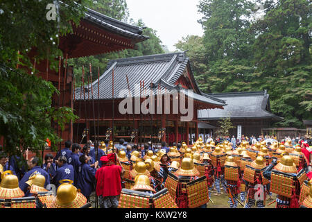 Nikko, Tochigi, Japan - November 1, 2019: historische Parade der Samurai Krieger zu Nikko Toshogu Schrein Herbst Grand Festival (Hyakumono-Zoroe Sennin Stockfoto