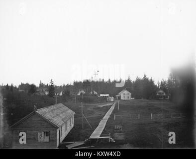 Dieses Foto aus dem Jahr 1900 zeigt Fort Stevens in Oregon, eine Küstenverteidigungsanlage der US-Armee, die zum Schutz des Columbia River gebaut wurde. Das Fort war Teil der Hafenverteidigung der Columbia und wurde vom Bürgerkrieg bis zum Zweiten Weltkrieg betrieben Stockfoto