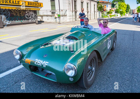 1953 HWM CADILLAC, in der Nähe der Oberfläche der Mille Miglia, Brescia, Italien 2017 Stockfoto