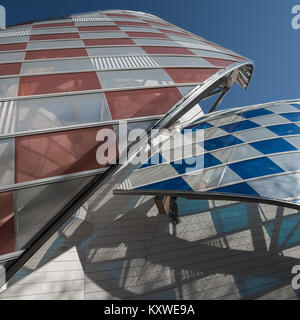 Das Gebäude des Louis Vuitton in Paris Frankreich Stockfoto