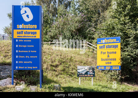 Safestore Self Storage Facility Zeichen und Eingang Stockfoto