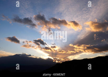 Sonnenuntergang über Mt. Ätna, Sizilien Stockfoto